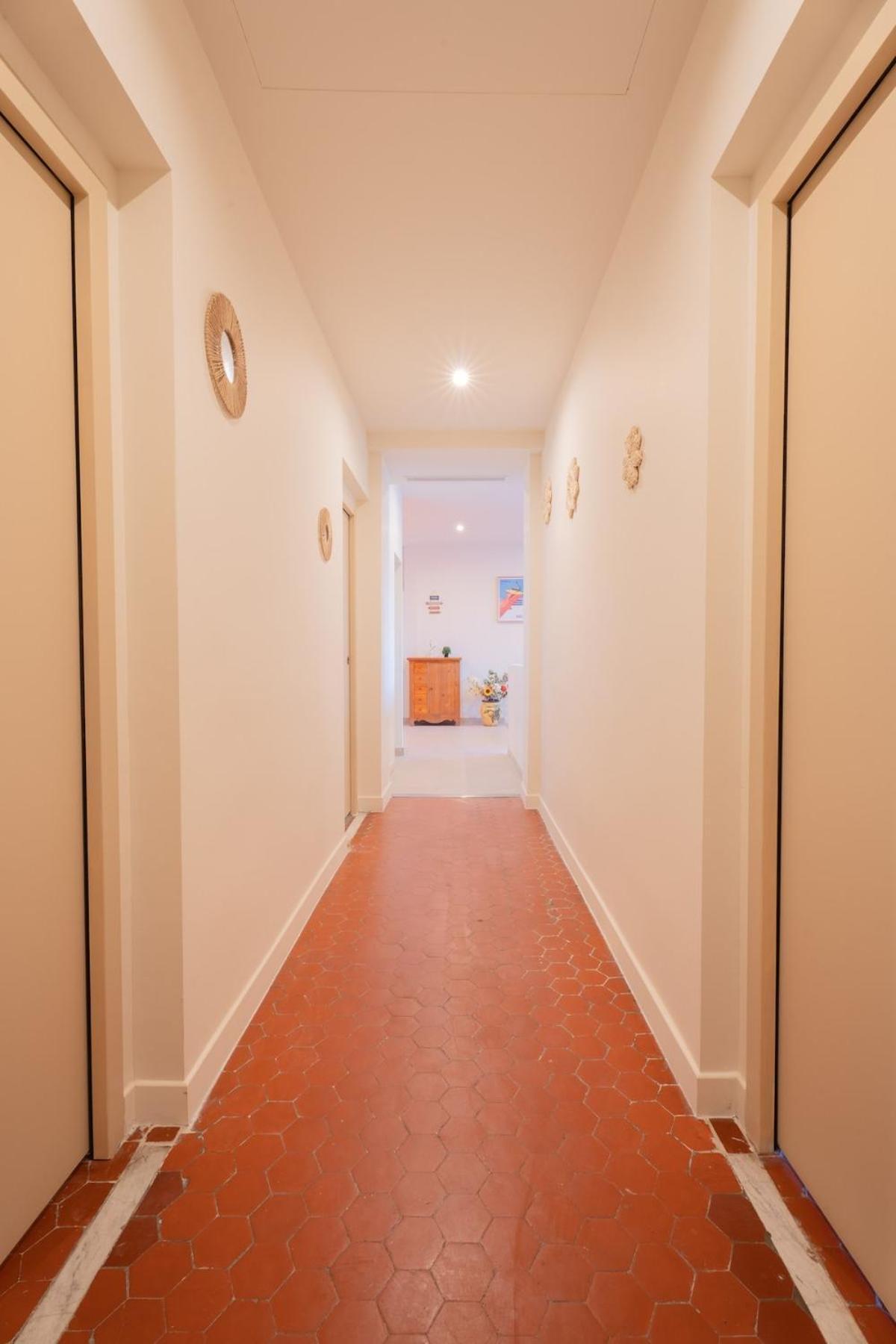 - Beautiful Bright - 10 Min Appartement